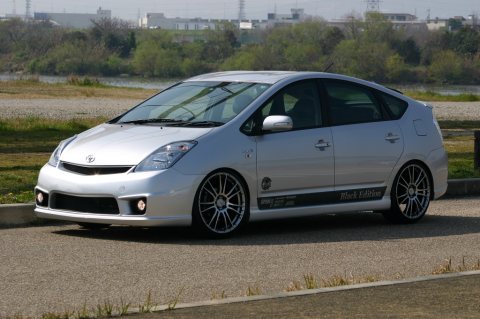 NHW20 PRIUS