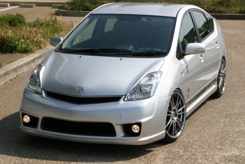 NHW20 PRIUS