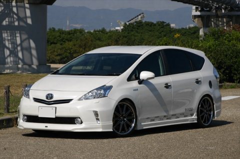 ZVW40.41W PRIUS α【前期】
