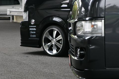 200系ハイエースWIDEBODY