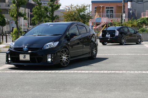 ZVW30 PRIUS【前期】
