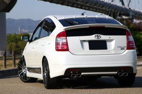 NHW20 PRIUS