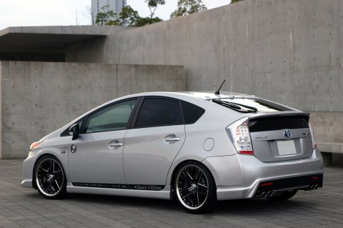 ZVW30 PRIUS【前期】
